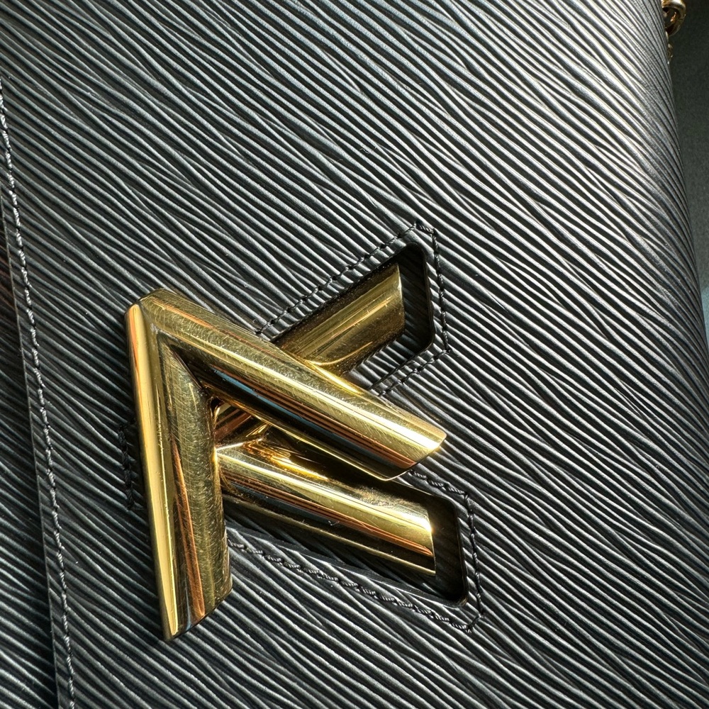Louis Vuitton Twist MM - Picture 16 of 16